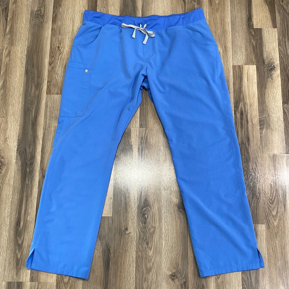 Figs Ceil Blue Kade Cargo Scrub Pants- Size XXL / Yoga Waistband/ Straight Leg